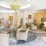Village Paradise Hotel 4*