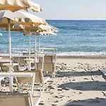 Village Paradise Hotel Mandatoriccio Marina