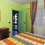 Village Paradise 4*