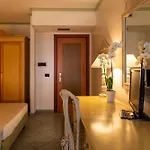 Village Paradise 4*