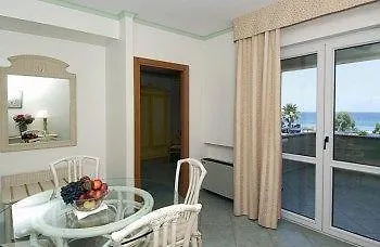 Village Paradise 4* Mandatoriccio Marina