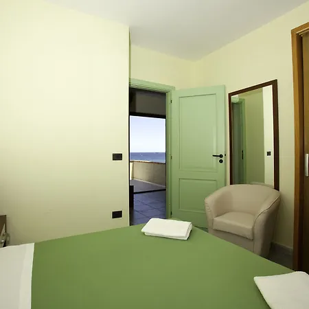 Village Paradise Szálloda 4*