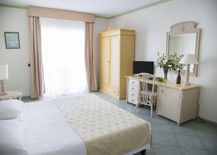 Village Paradise Hotel Mandatoriccio Marina