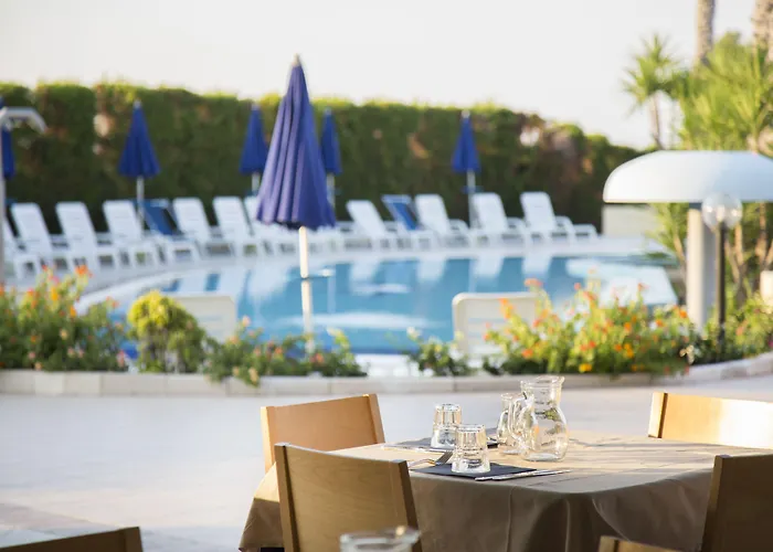 Village Paradise Hotel