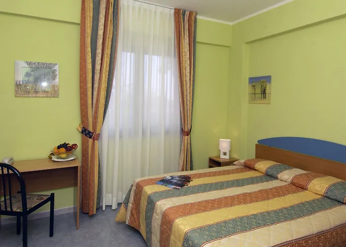 Hotell Village Paradise 4*