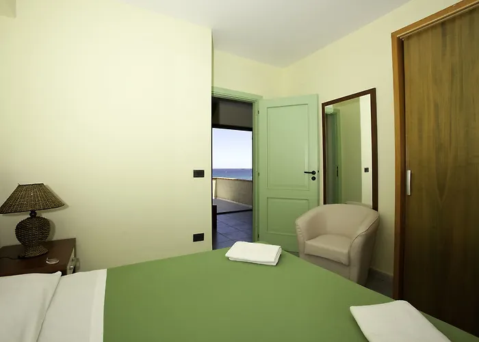 Village Paradise Hotell 4*