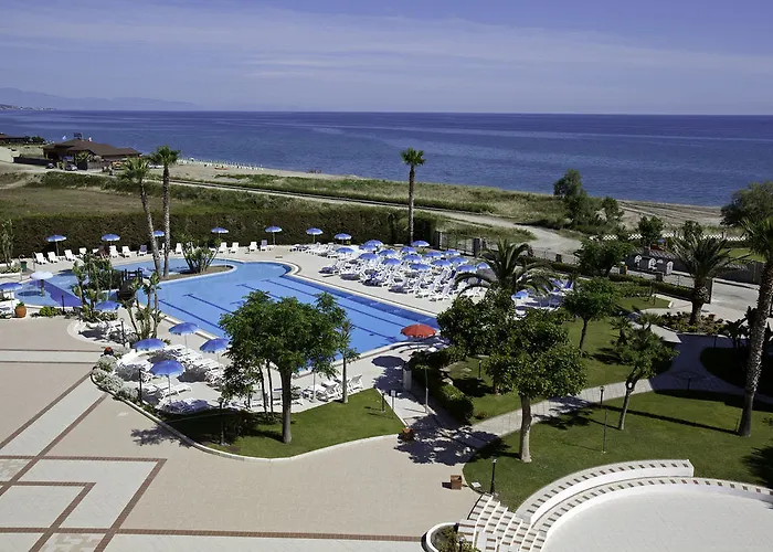 Hotel Village Paradise 4*